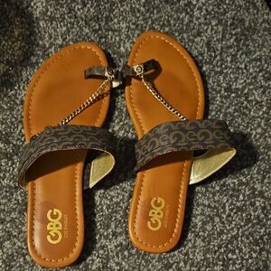 GBG Los Angeles Tan and Black Chain Sandals
